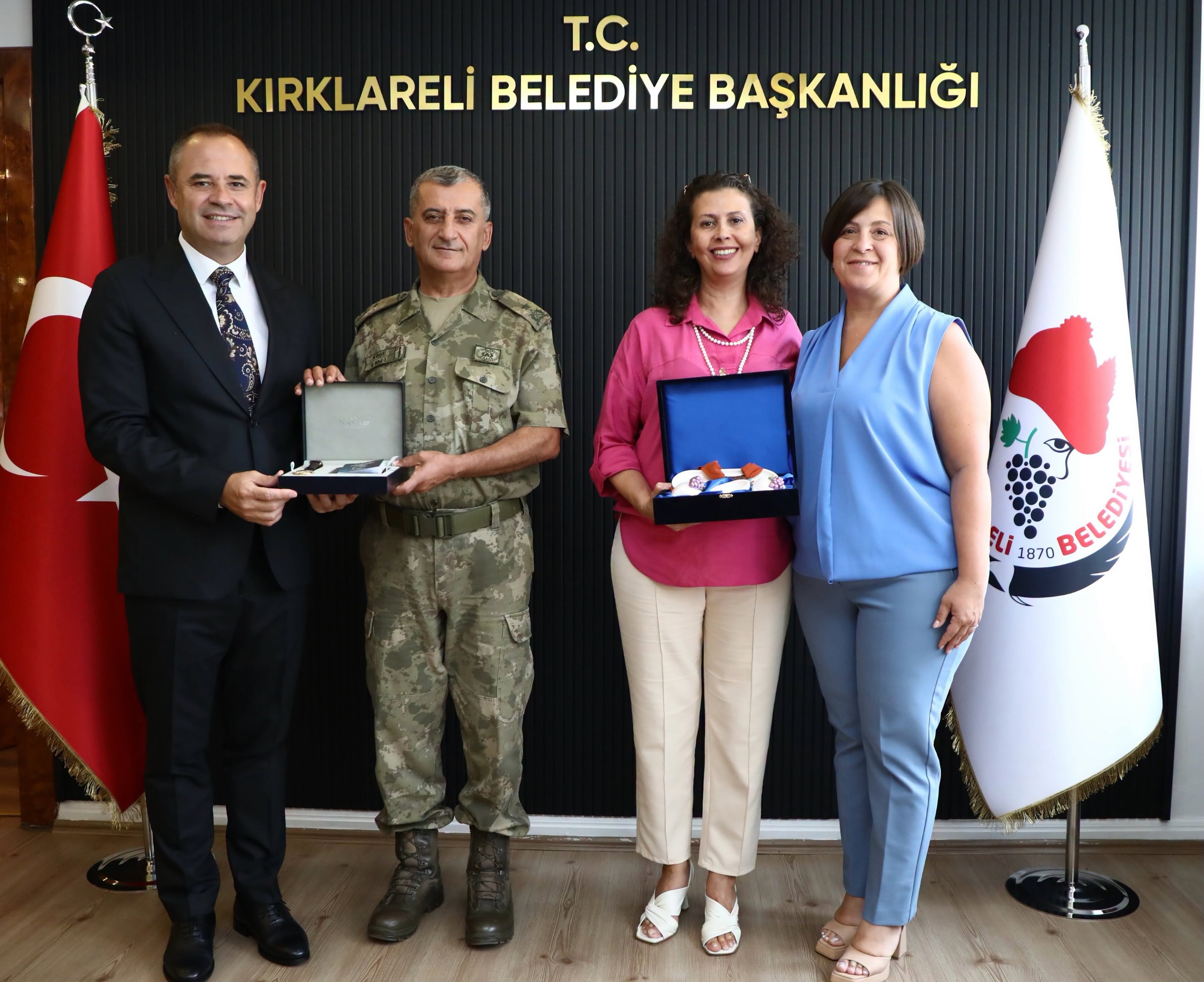Kırklareli 55. Mekanize Piyade Tugay Komutanımız Sayın Tuğgeneral Erdal Köse, Değerli Eşi Filiz Şenbaş Köse Hanımefendi İle Birlikte, Emekliliği Öncesi Yaptıkları Veda Ziyaretleri Kapsamında Konuğumuz Oldular
