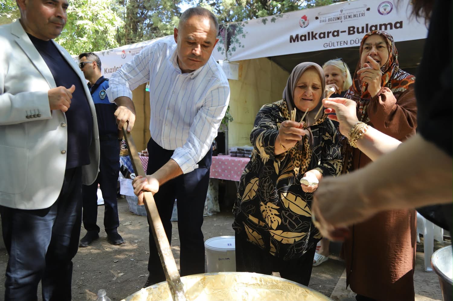 Şenliklerimizin İkinci Gününde Düzenlediğimiz Geleneksel Gıda Atölyelerinde Mutfak Kültürümüzü Hep Birlikte Hatırladık 