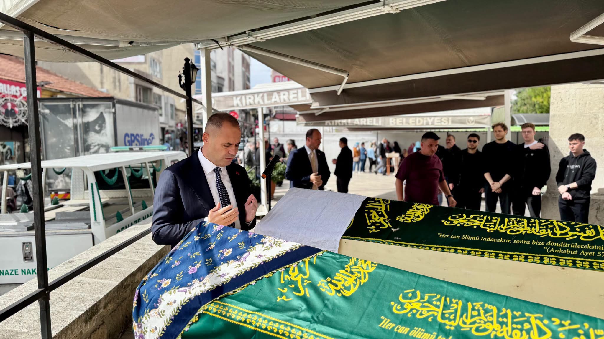 Emine ÖZYENİCE ve Salih ARIKAN'ı Son Yolculuklarına Uğurladık