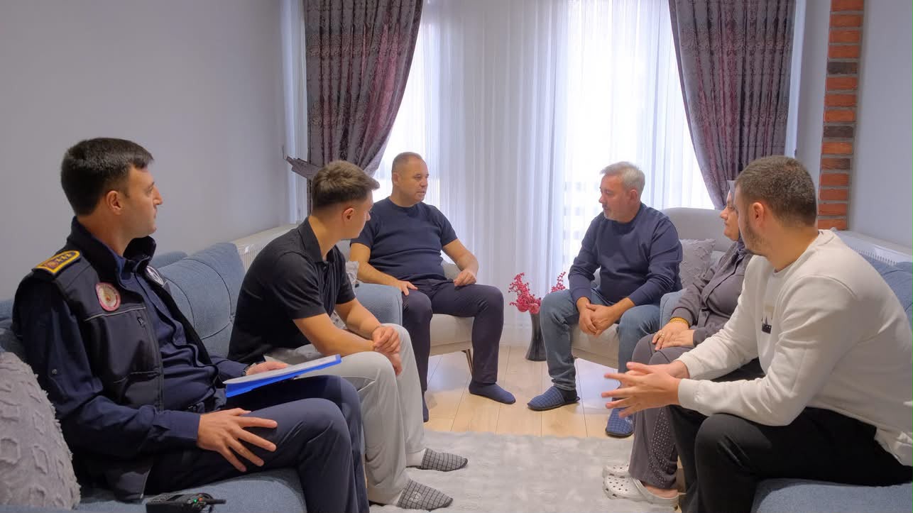 Hemşehrimiz Erdoğan Sarı ve Kıymetli Ailesine Geçmiş Olsun Ziyaretinde Bulunduk