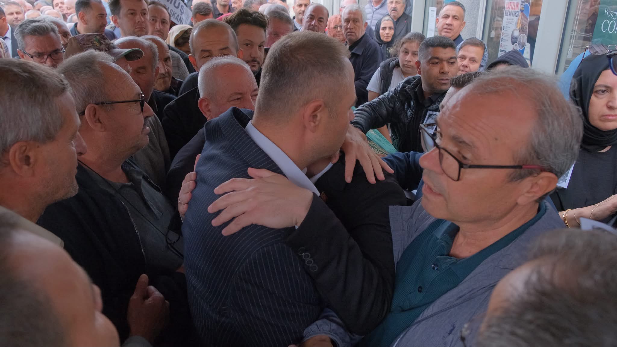 Serhat Kayalı'yı Son Yolculuğuna Uğurladık