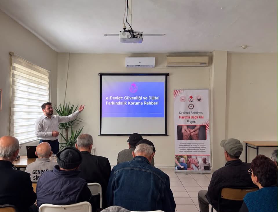 YADES "HAYATLA BAĞLI KAL" PROJESİ İLE DİJİTAL FARKINDALIK EĞİTİMİ