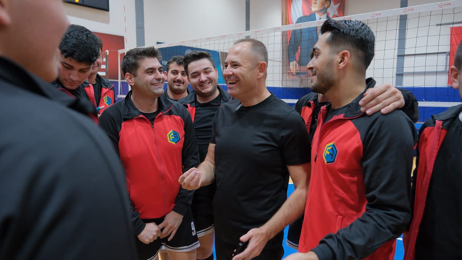 Pehlivanköy Akademi Voleybol Takımımıza Yürekten Başarılar Diliyorum