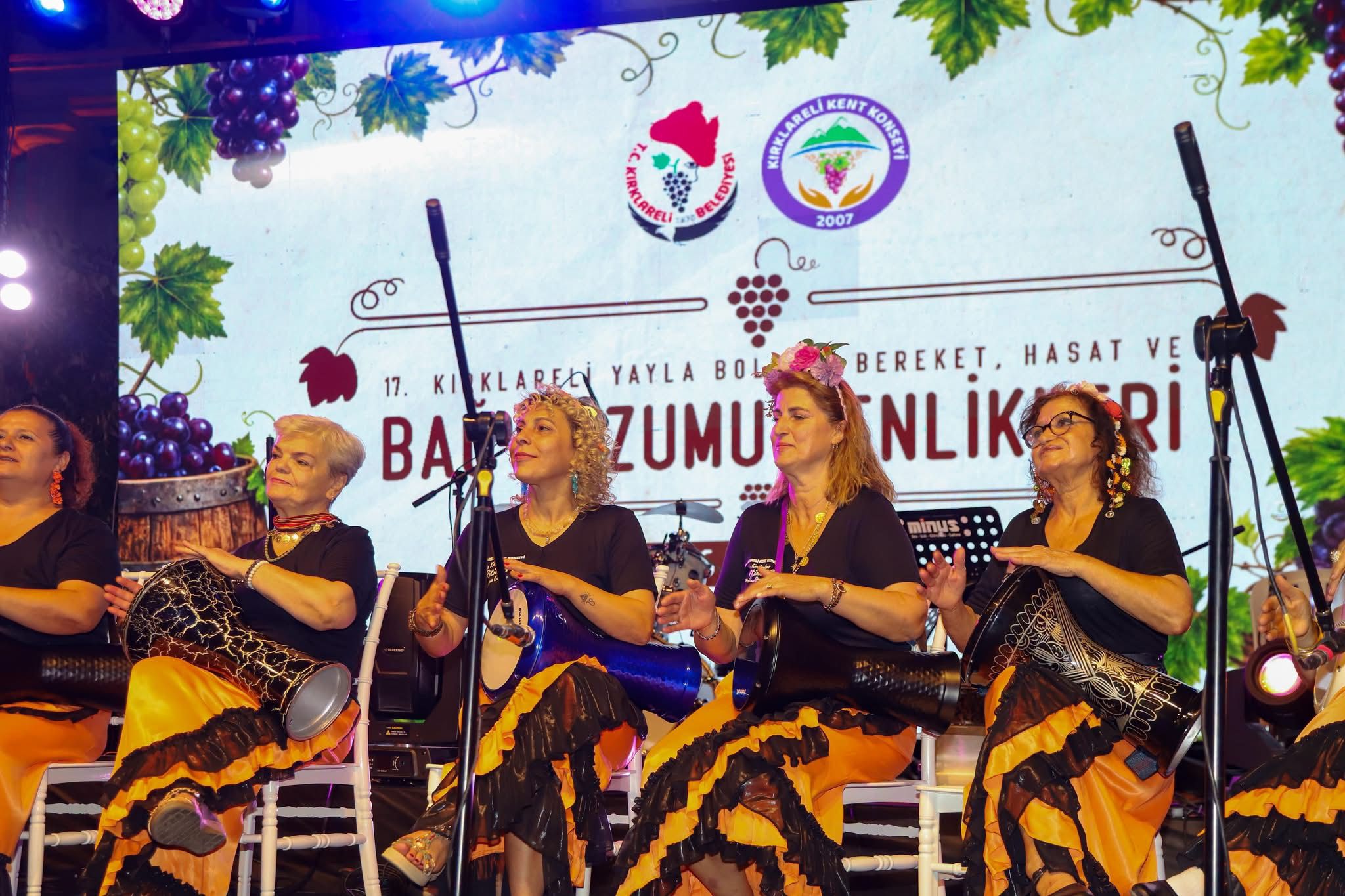 Şenliğimizde Sahne Alan Kırklareli Kent Konseyi Hür Kadınlar Ritim Grubu Akşamımıza Renk Kattı — fotoğraf 13