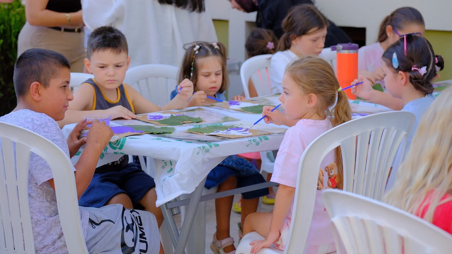 Şenliklerimizin Çocuk Atölyeleri Kapsamında “Bağdan Sanata” Etkinliğinde Çocuklarımız Güzel Resimler Yaptılar — fotoğraf 2