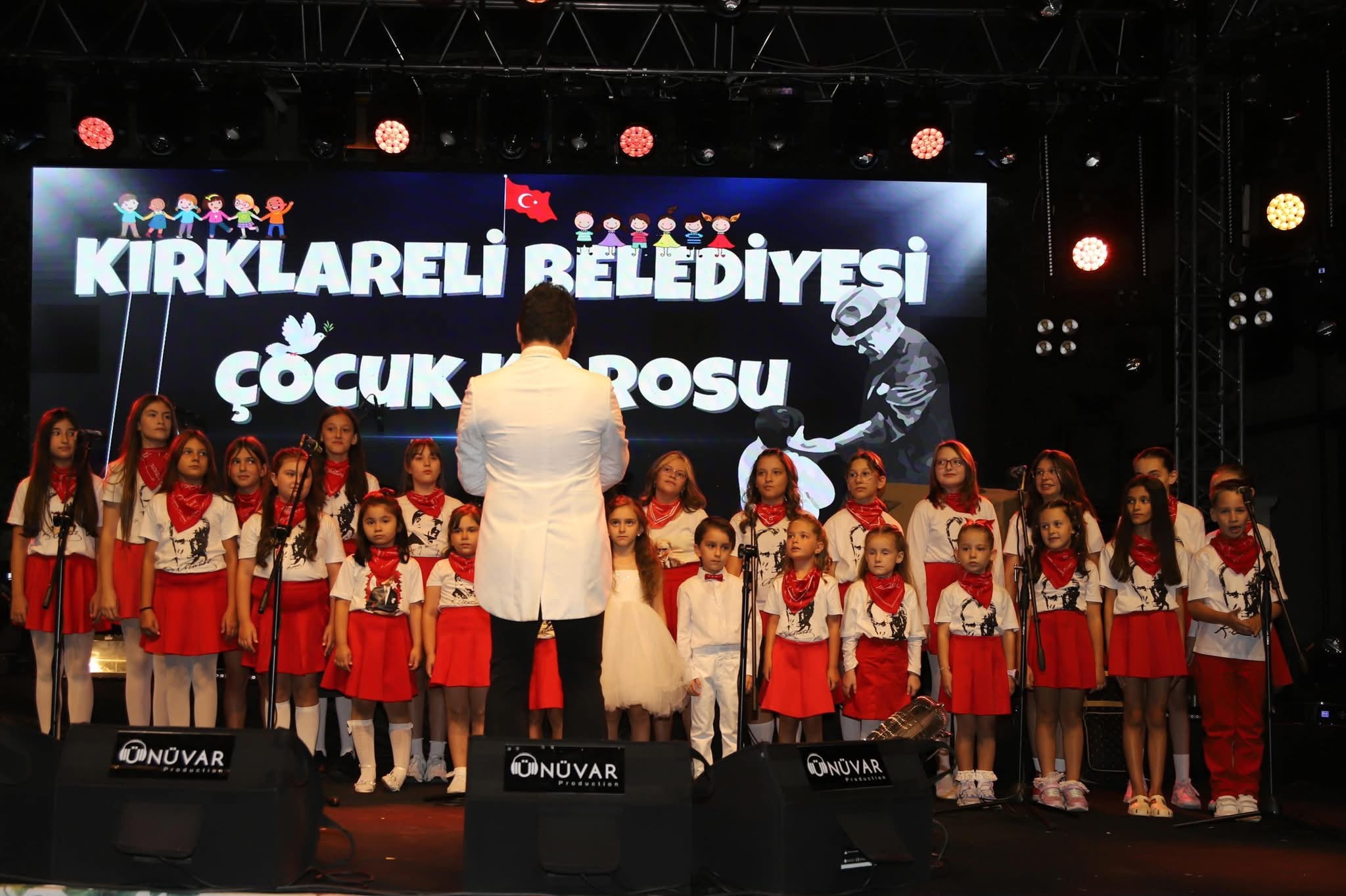 Kırklareli Belediyesi Çocuk Koromuz Şenliklerimize Ayrı Bir Güzellik Kattı  — fotoğraf 13
