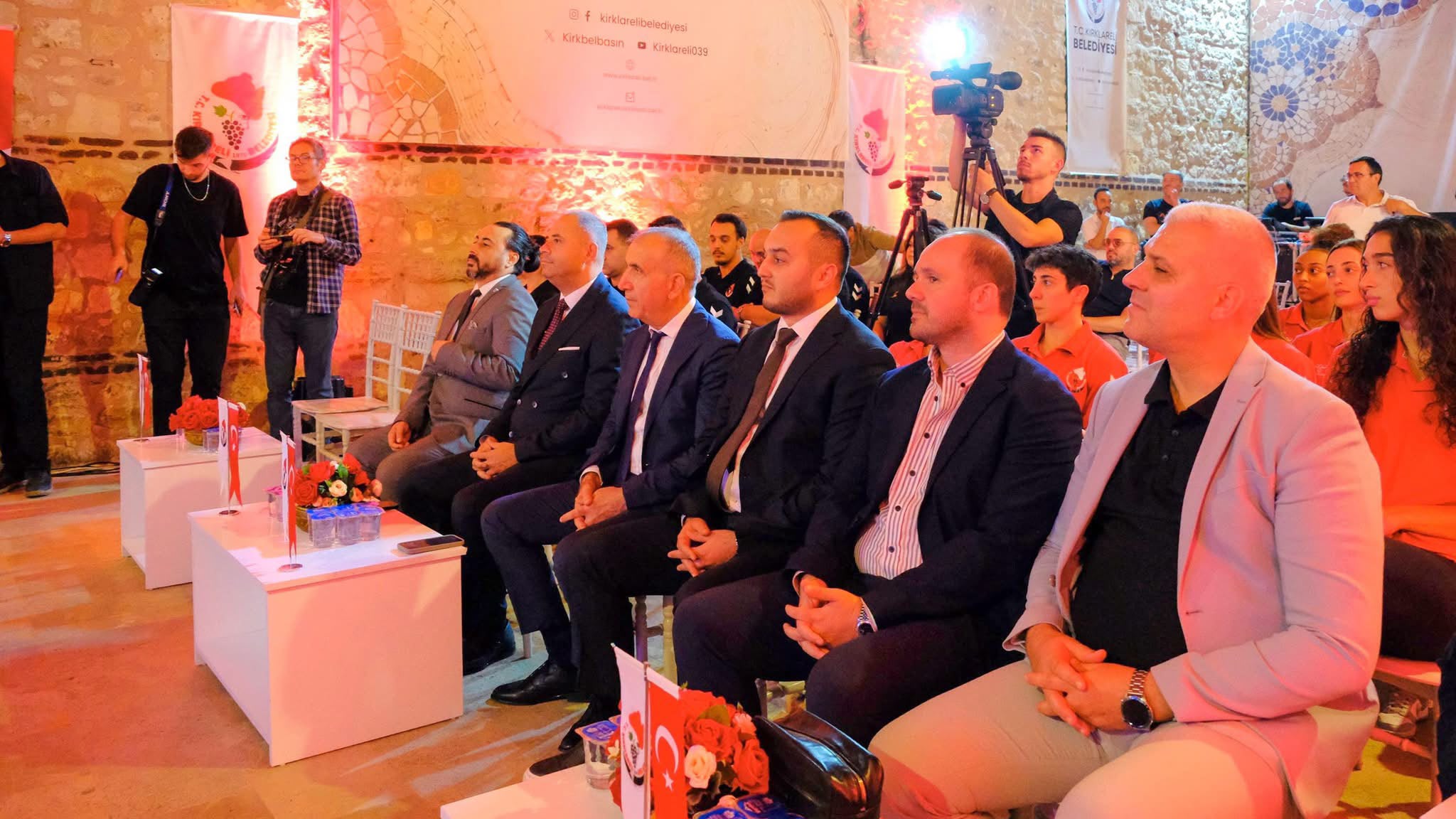 Kırklareli Belediyesi Vefa İlaç Kadın Basketbol Takımı'nın Yeni Sezon Lansmanı Yapıldı — fotoğraf 2
