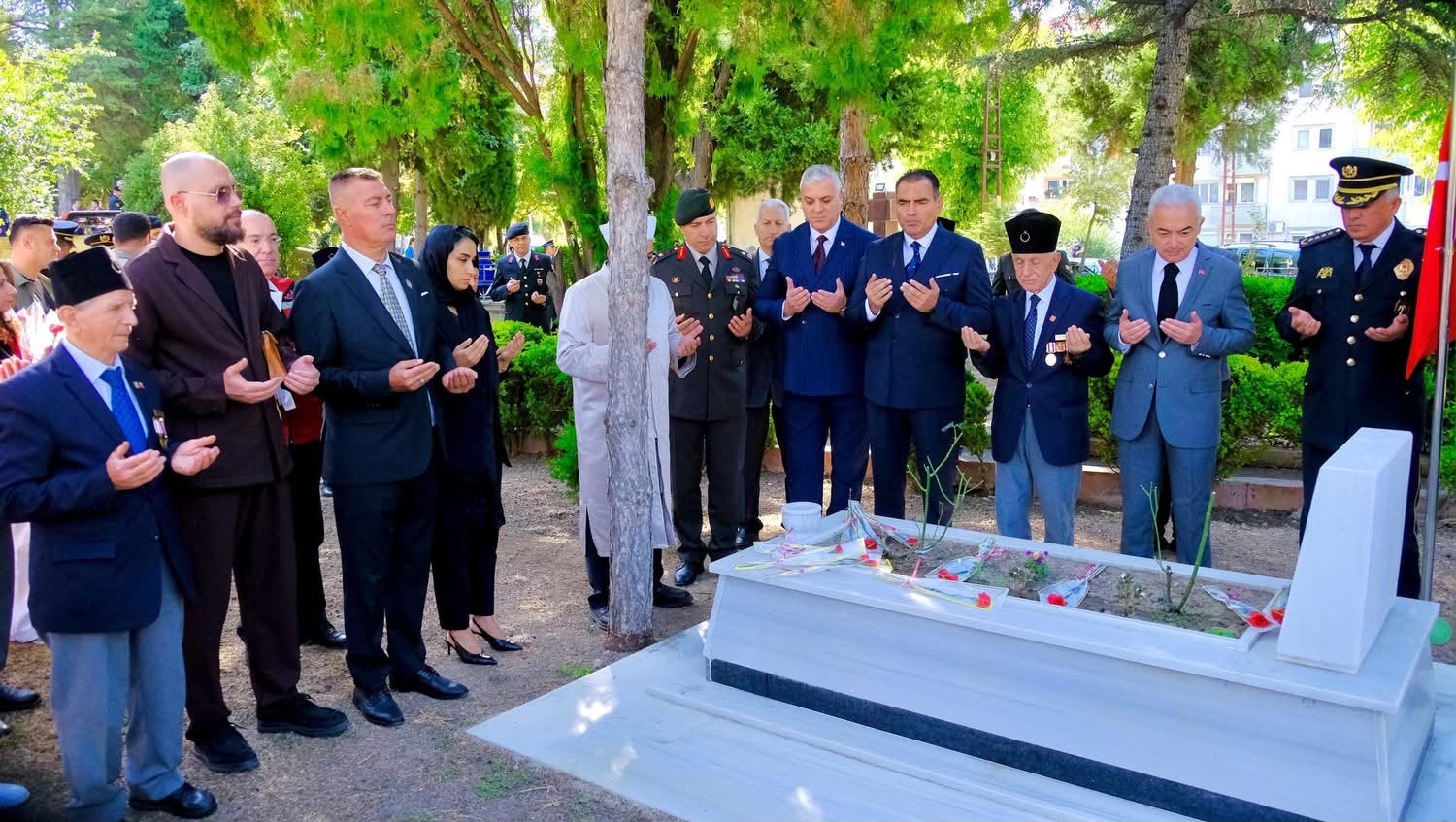 19 Eylül Gaziler Günü Vesilesiyle Kırklareli Şehitliğimizi ve Kırk Şehitler Anıtımızı Ziyaret Ettik — fotoğraf 4