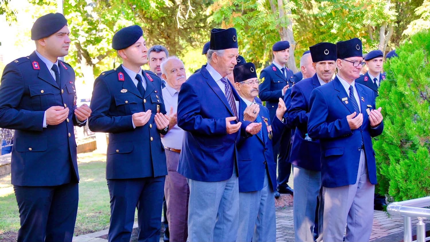 19 Eylül Gaziler Günü Vesilesiyle Kırklareli Şehitliğimizi ve Kırk Şehitler Anıtımızı Ziyaret Ettik — fotoğraf 5