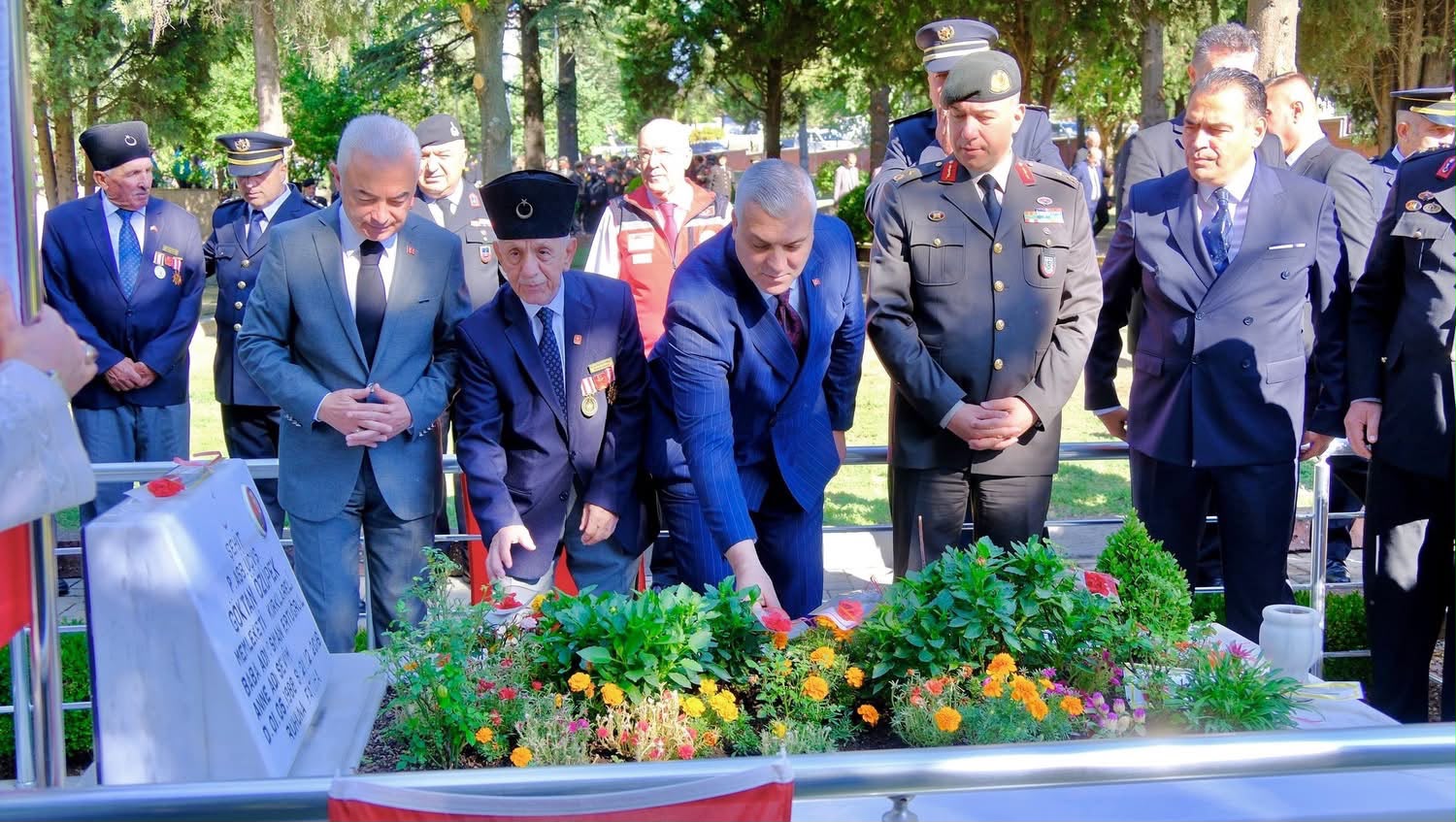 19 Eylül Gaziler Günü Vesilesiyle Kırklareli Şehitliğimizi ve Kırk Şehitler Anıtımızı Ziyaret Ettik — fotoğraf 15