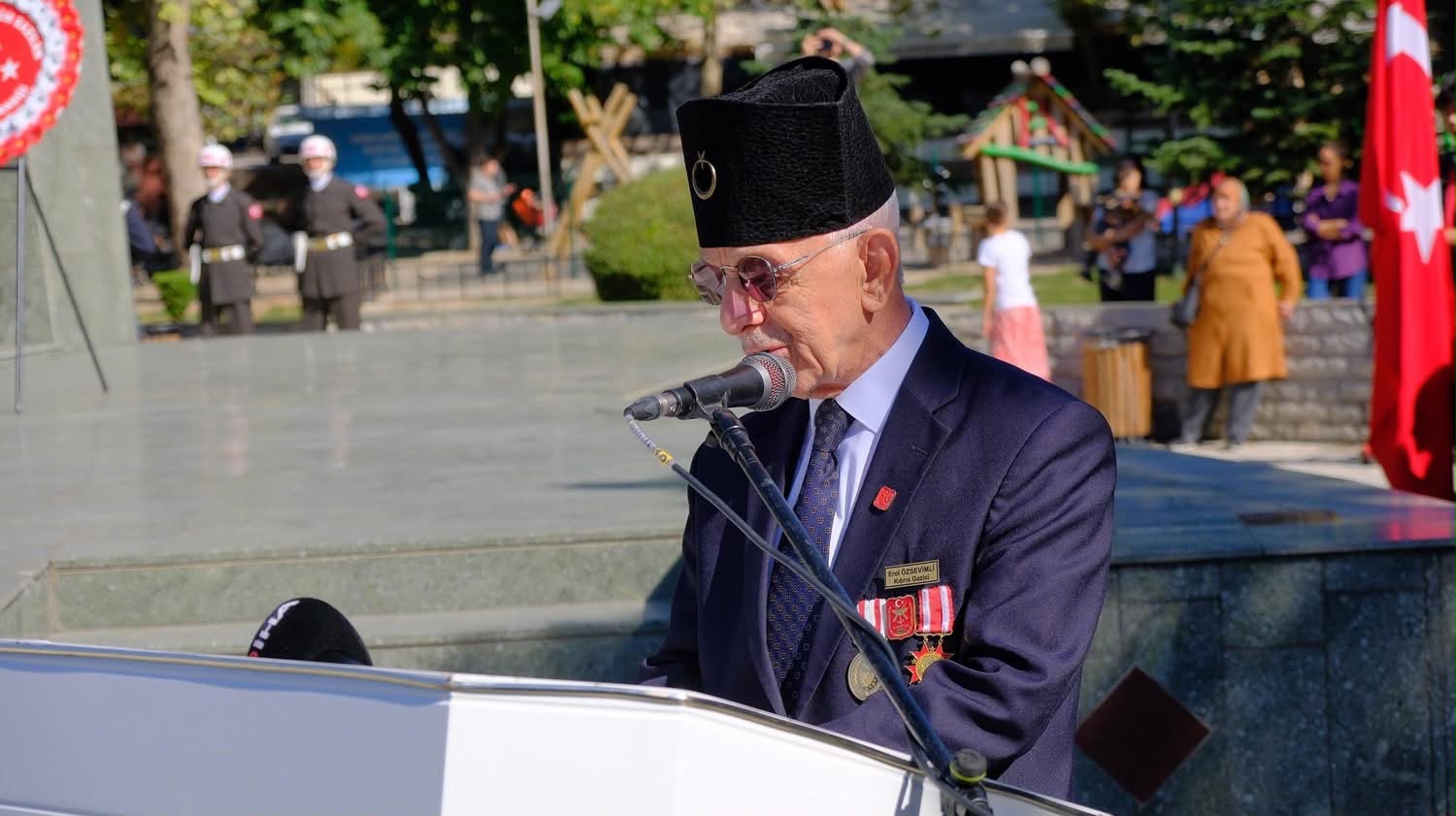 19 Eylül Gaziler Günü Vesilesiyle Valiliğimiz Tarafından Düzenlenen Çelenk Sunma Töreninde Kahraman Gazilerimizle Bir Araya Geldik — fotoğraf 1
