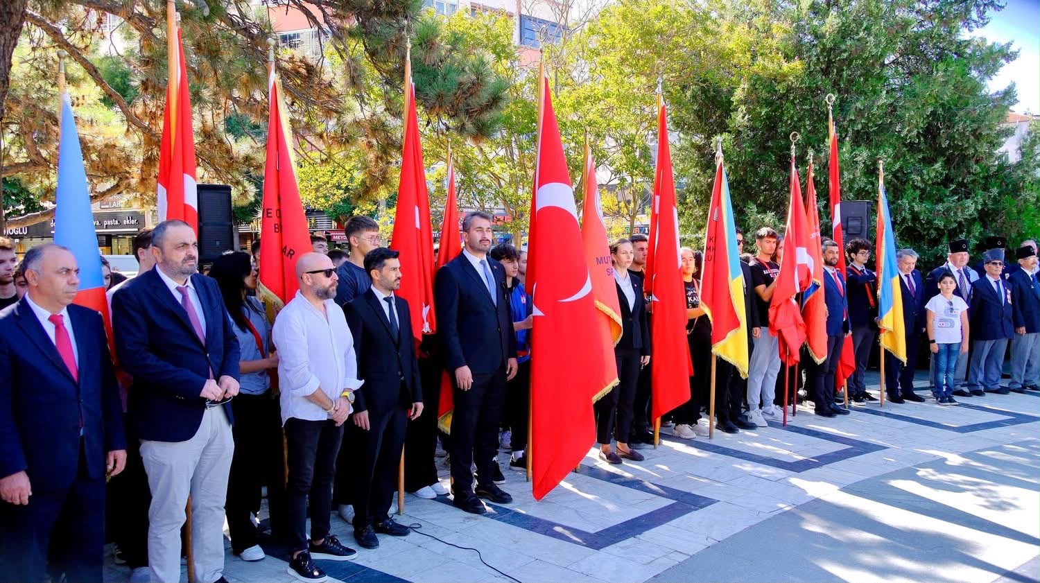 19 Eylül Gaziler Günü Vesilesiyle Valiliğimiz Tarafından Düzenlenen Çelenk Sunma Töreninde Kahraman Gazilerimizle Bir Araya Geldik — fotoğraf 2