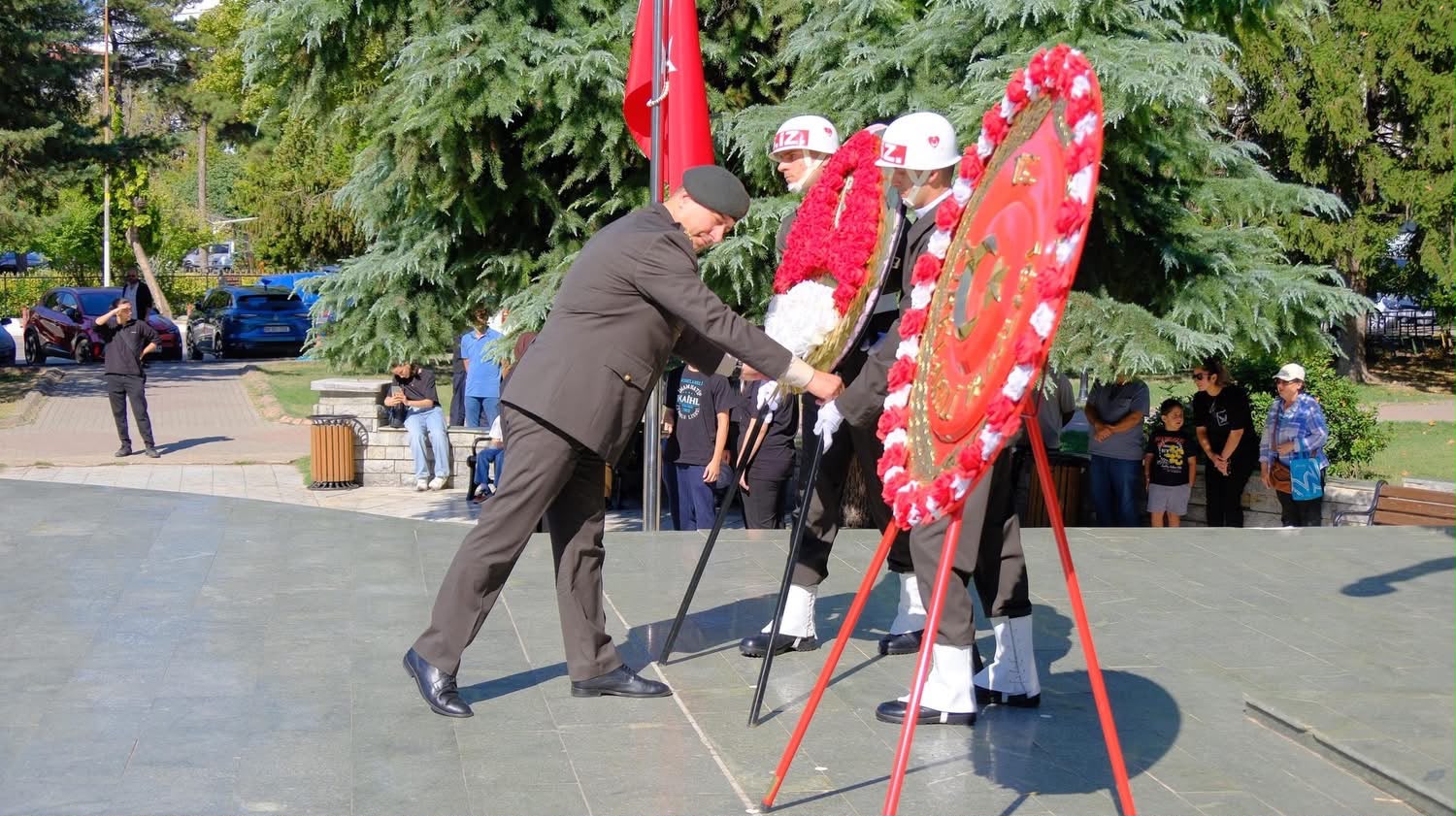 19 Eylül Gaziler Günü Vesilesiyle Valiliğimiz Tarafından Düzenlenen Çelenk Sunma Töreninde Kahraman Gazilerimizle Bir Araya Geldik — fotoğraf 10
