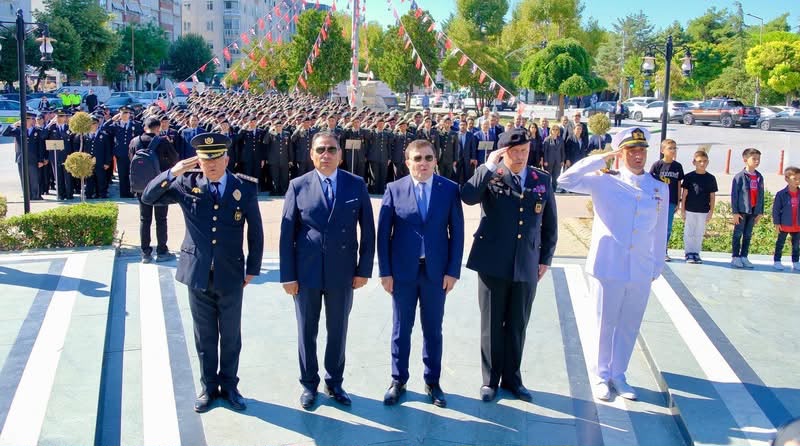 19 Eylül Gaziler Günü Vesilesiyle Valiliğimiz Tarafından Düzenlenen Çelenk Sunma Töreninde Kahraman Gazilerimizle Bir Araya Geldik — fotoğraf 12