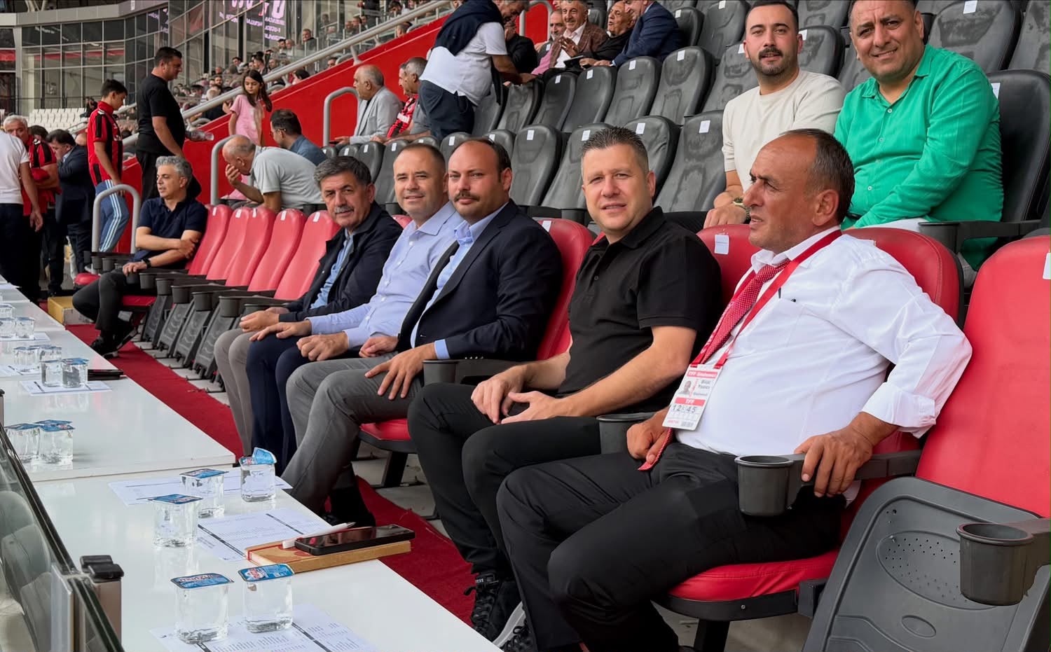 Bugün Erzincan’da Futbolun Heyecanını ve Dostluğun Güzelliğini Aynı Tribünde Paylaşmanın Mutluluğunu Yaşadık — fotoğraf 2