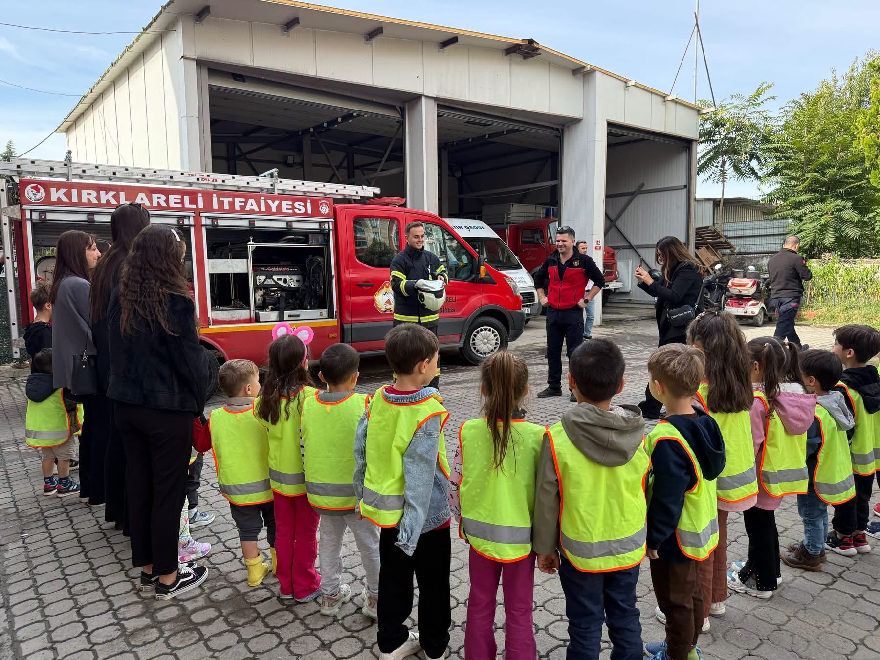 İtfaiye Haftasını Minik Misafirlerimizle Kutladık — fotoğraf 2