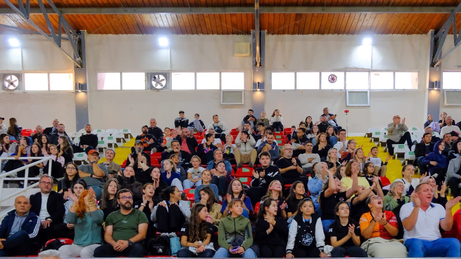 Kırklareli'mizin Voleybol Heyecanı Başladı — fotoğraf 4