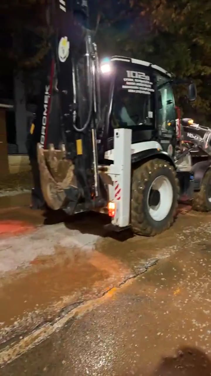 Kırklareli Belediye Başkanı Derya Bulut Gece Saatlerinde Altyapı Çalışmalarını İnceledi — fotoğraf 3