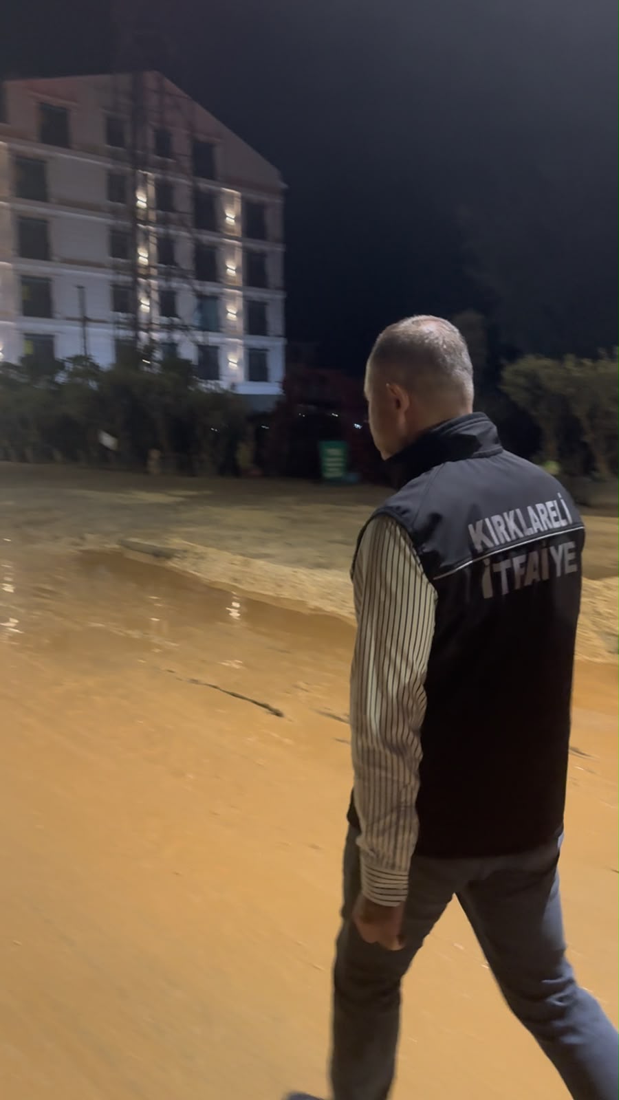 Kırklareli Belediye Başkanı Derya Bulut Gece Saatlerinde Altyapı Çalışmalarını İnceledi — fotoğraf 7