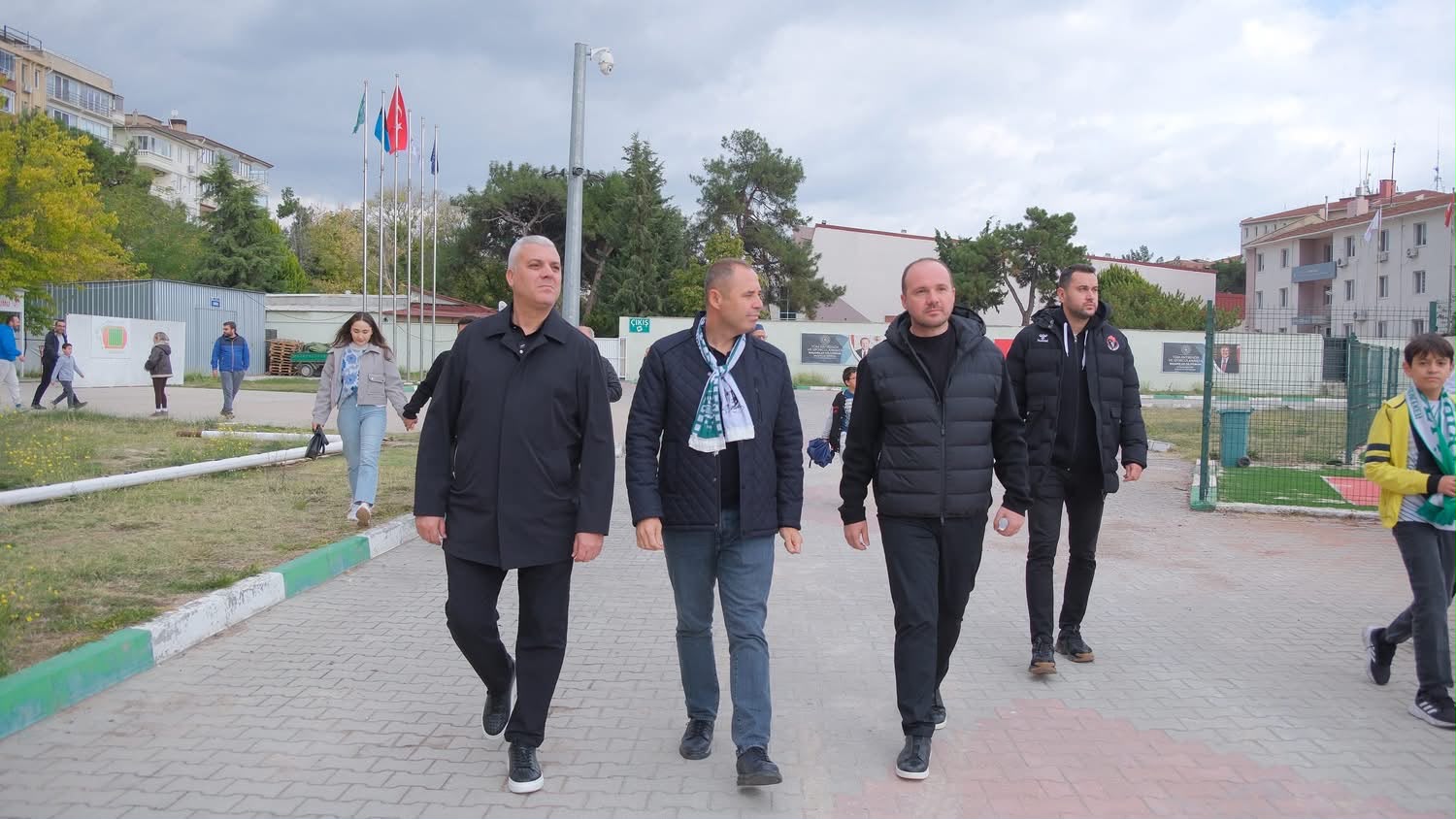Bugün Kırklarelispor’umuzu Yalnız Bırakmayarak Maça Gelen Tüm Hemşehrilerime Teşekkür Ediyorum — fotoğraf 8