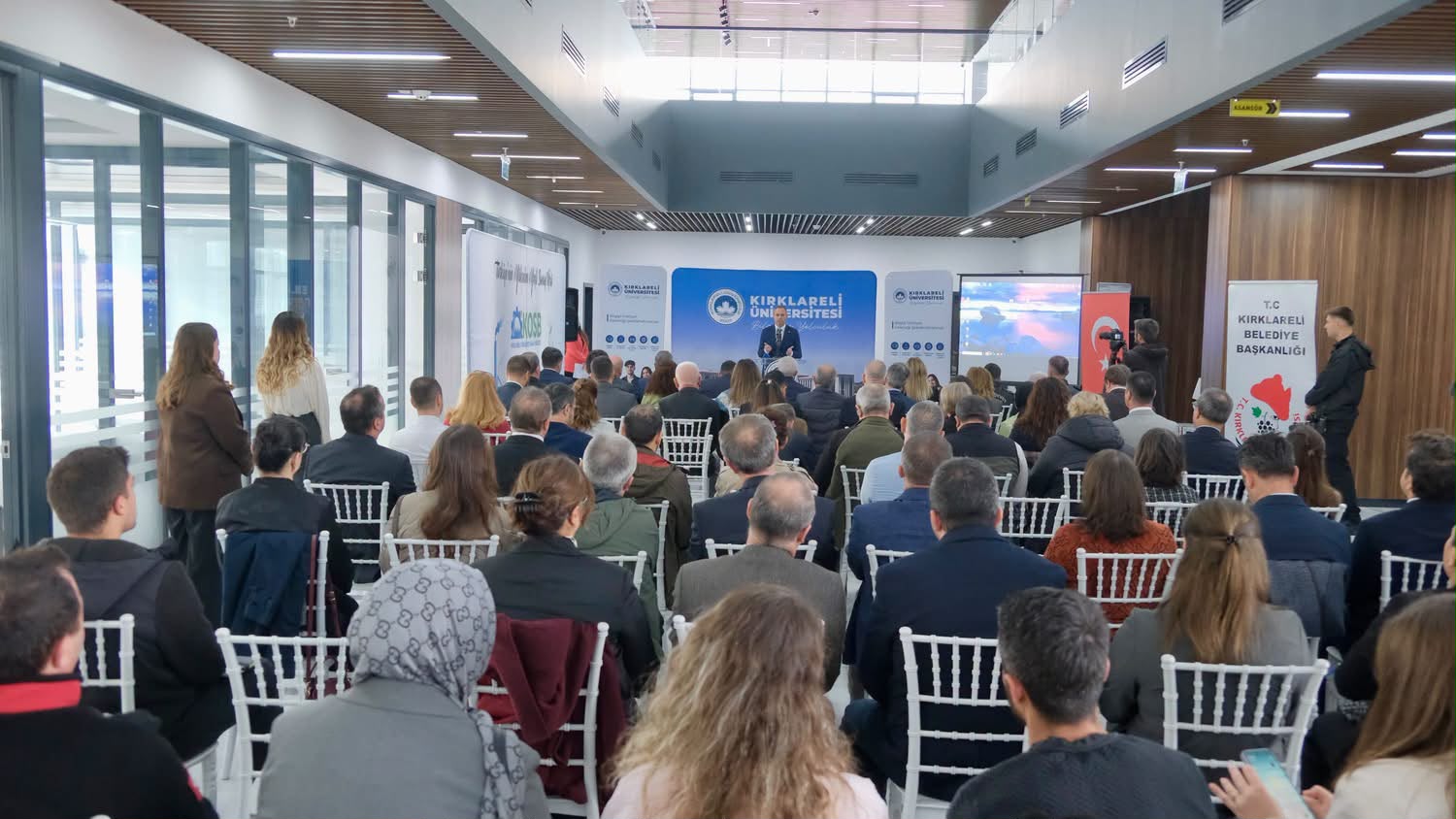 Kırklareli Üniversitemiz Tarafından Düzenlenen COP31 Yolunda Kırklareli OSB’de Yeşil Dönüşüm Konulu Çalıştay Programına Katıldık — fotoğraf 10