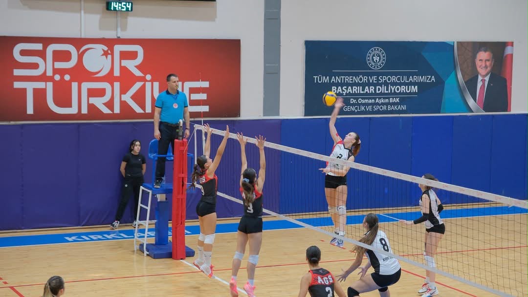 Yolunuz Açık Başarılarınız Daim Olsun Kızlar — fotoğraf 5