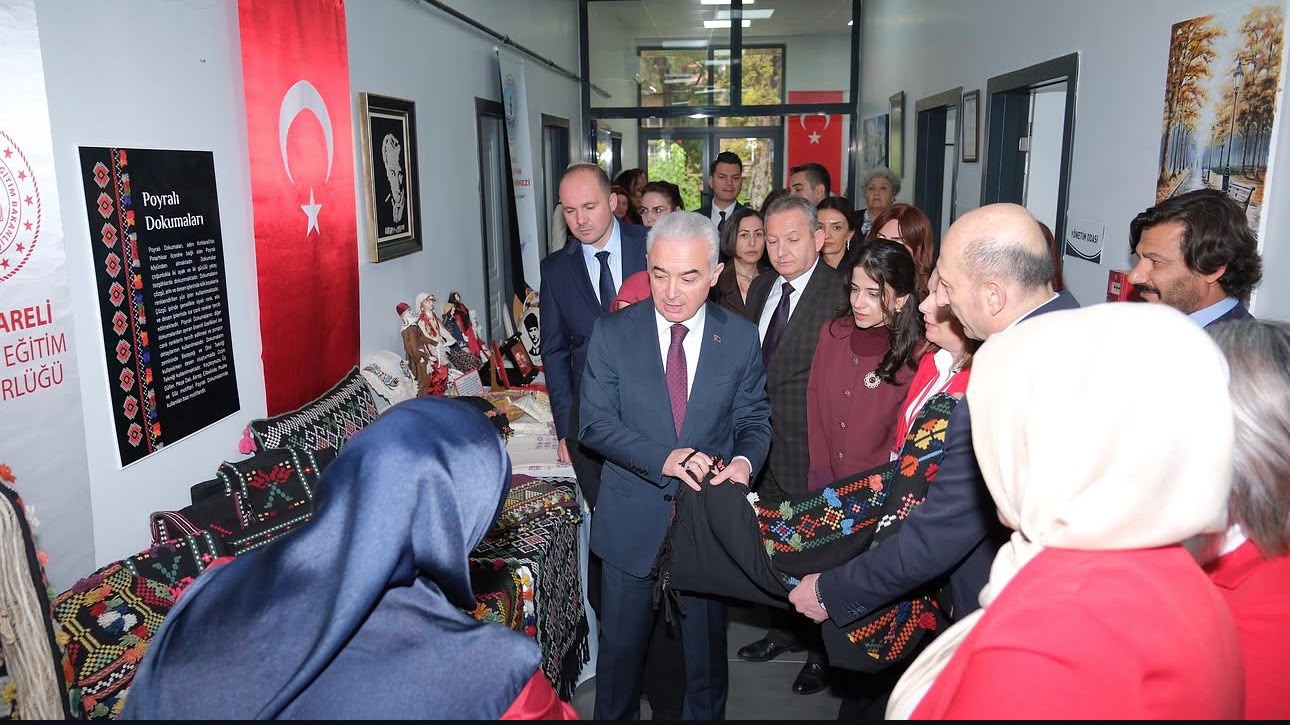 Üreten Kadınlarla Yaşayan Cumhuriyet Temasıyla Düzenlenen Programa Katıldık — fotoğraf 10