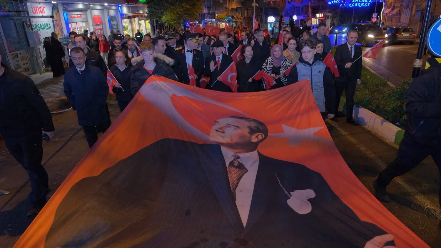 Cumhuriyetimizin 103. Yıl Dönümünü Cumhuriyet Yürüyüşümüz İle Büyük Bir Coşkuyla Kutladık — fotoğraf 4