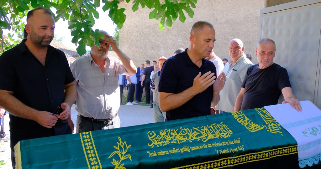 Armağan Köyü eşrafından, Kenan Kıran’ı son yolculuğuna uğurladık